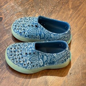 Native Shoes Jefferson Bloom kids' slip-on Baby Toddler Size 6